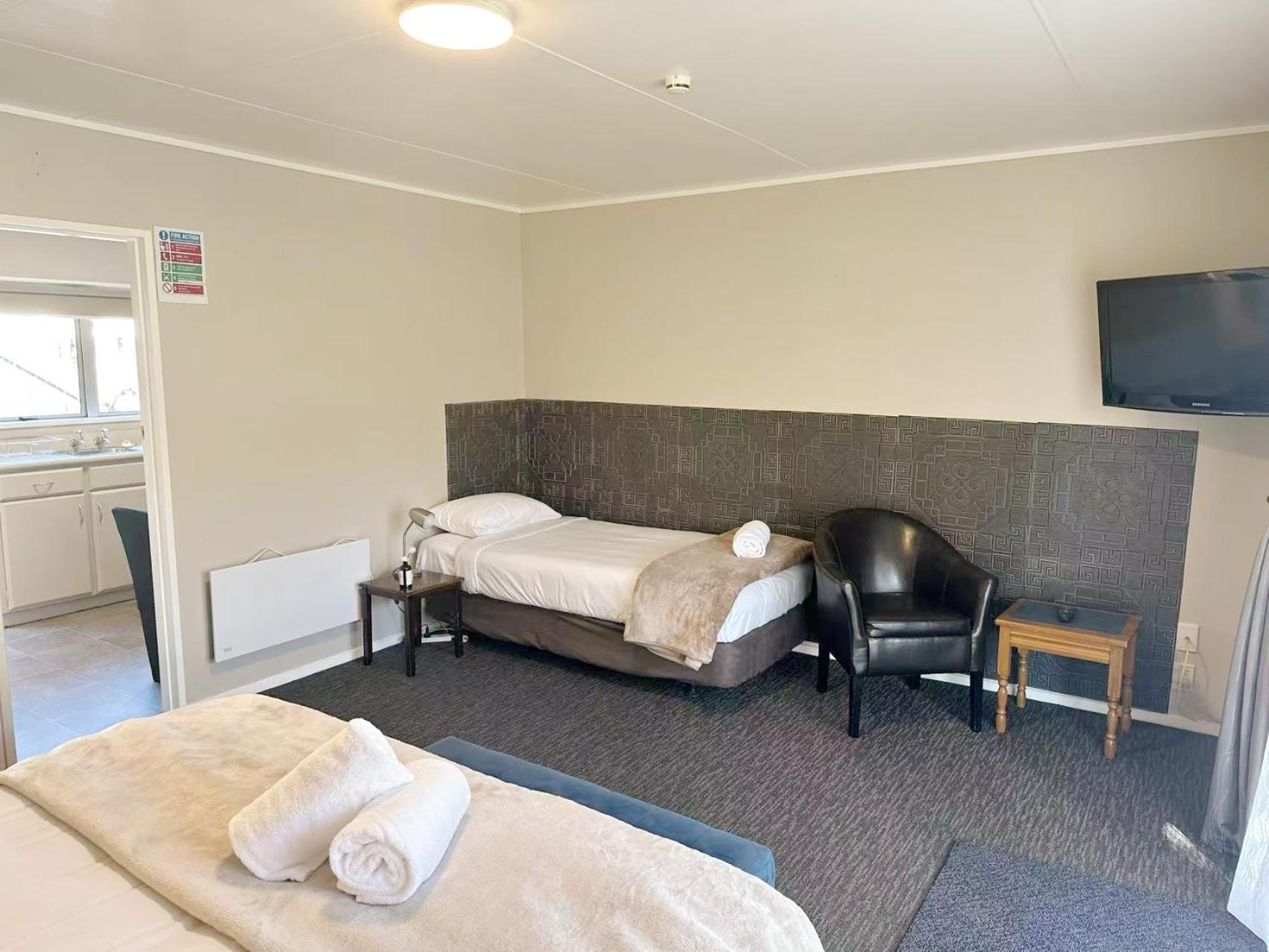 Motel Castles & Driftwood 4*